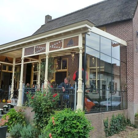 'T Oude Veerhuis Heerewaarden Exterior photo